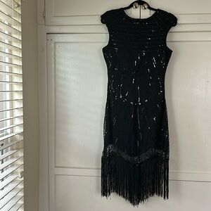 EUC Black Sequined and Fringed 1920’s Flapper Dress M